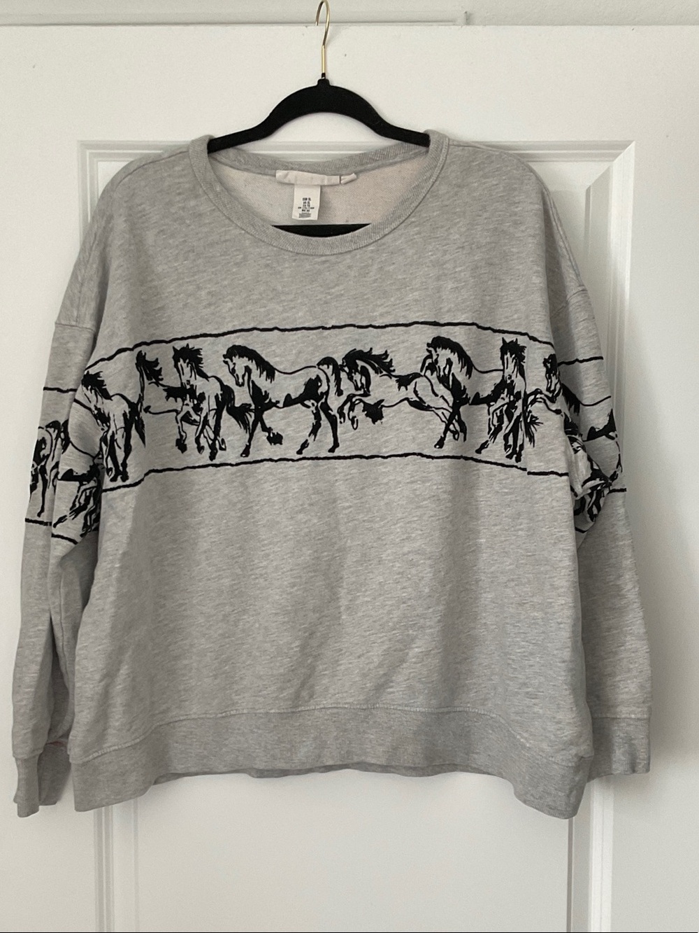 H&M Gray Crewneck Sweater with Black Horse Print